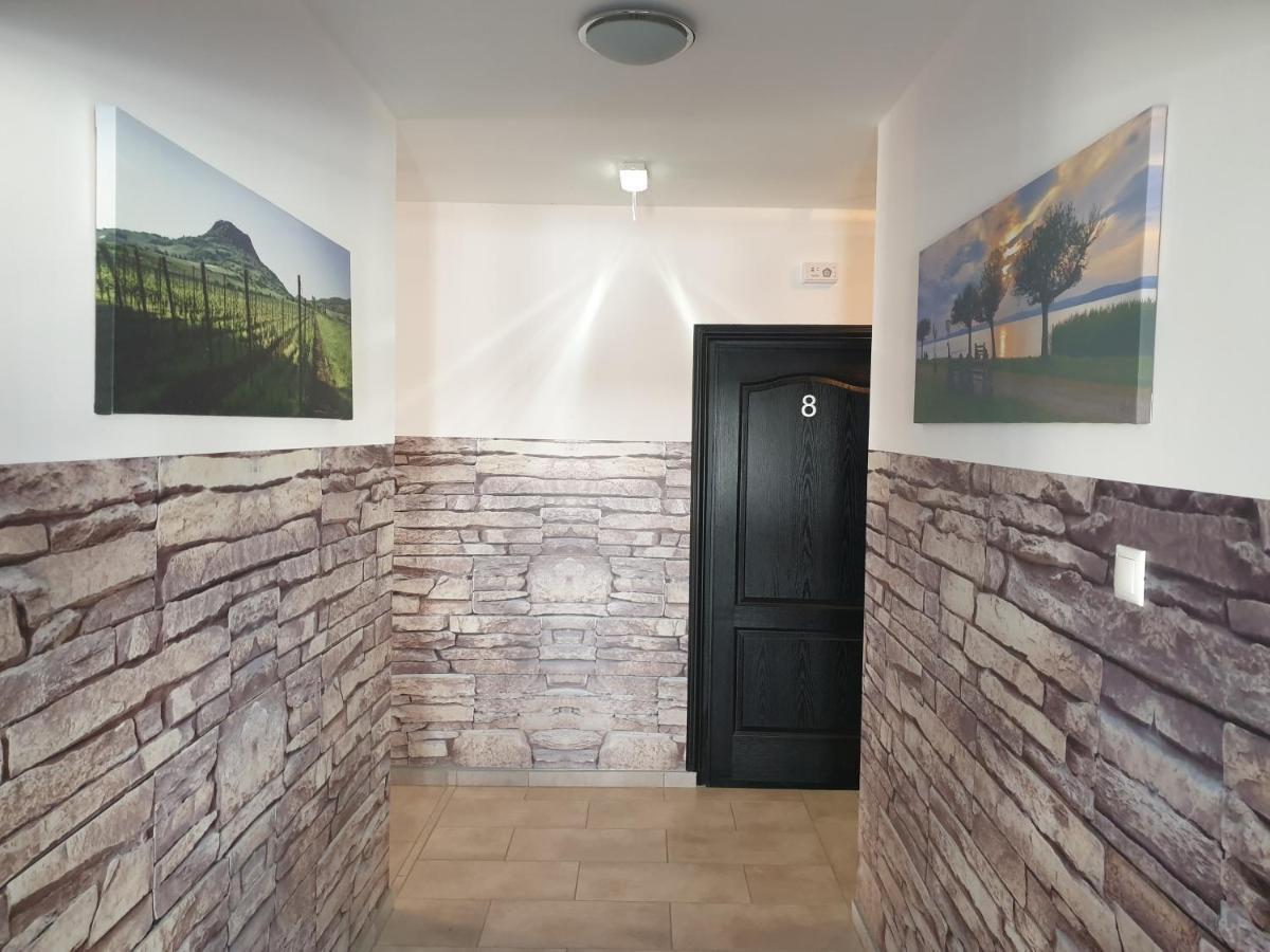 Bed and Breakfast Kid Familia Panzio Balatonszarszo Exterior foto